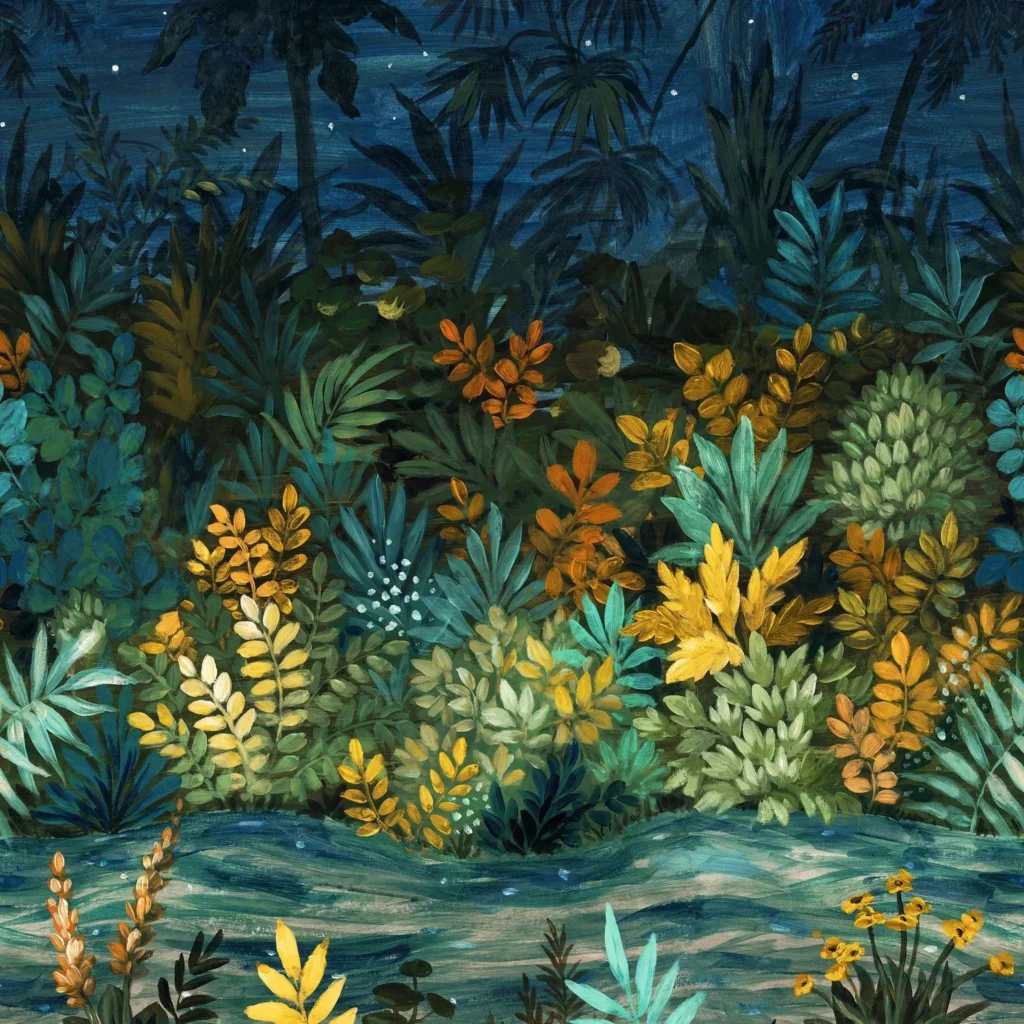 Nuit étoilée von Casamance zeigt üppige Pflanzen und Blüten in Grün und Goldgelb vor einem dunkelblauen Nachthimmel.